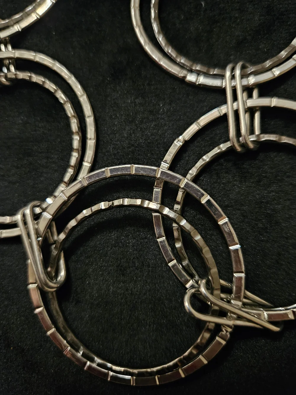 paparazzi Silver Textured Circle Link Necklace with Hoop Earrings